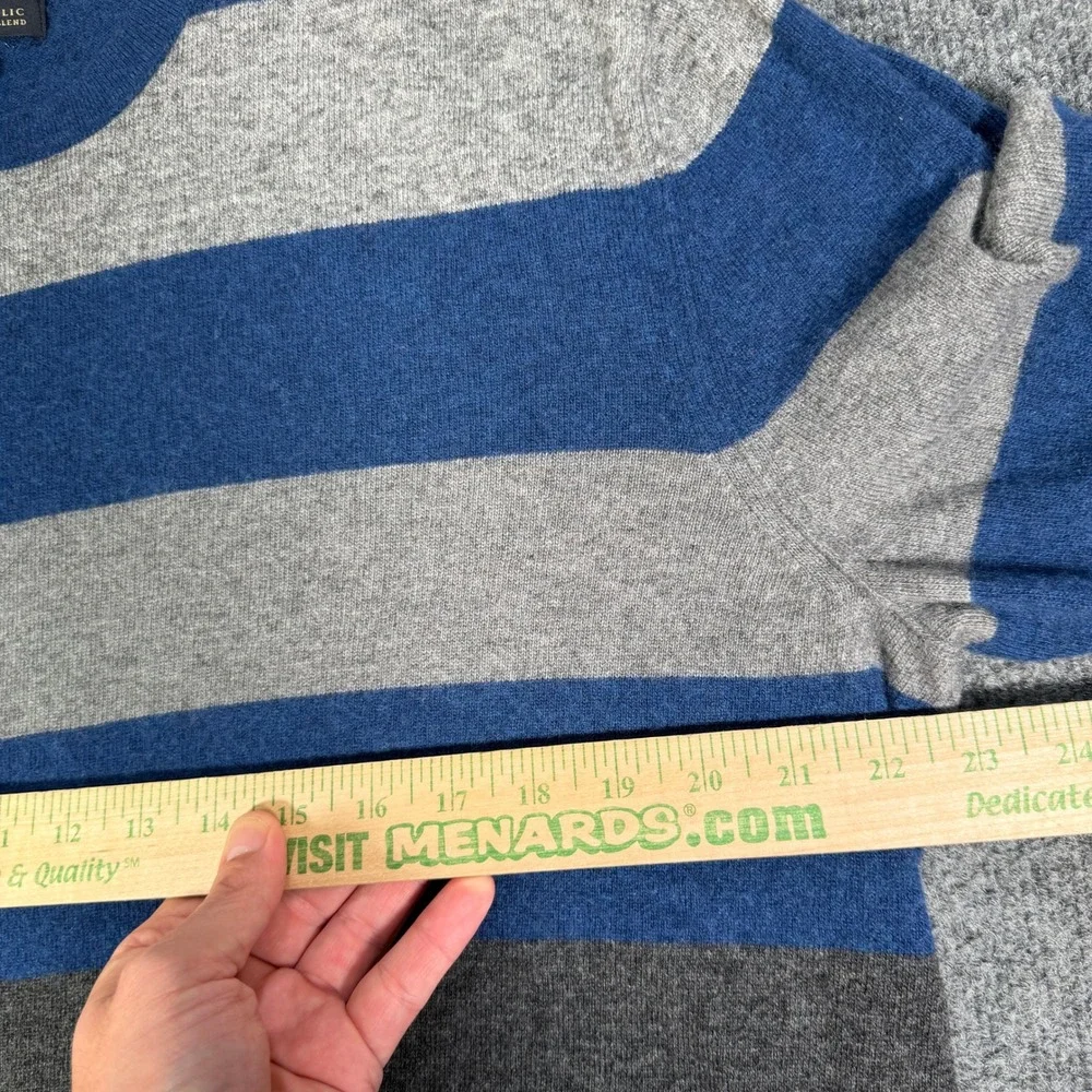 Banana Republic Striped Crewneck Sweater Mens XL Blue Grey Cashmere Blend